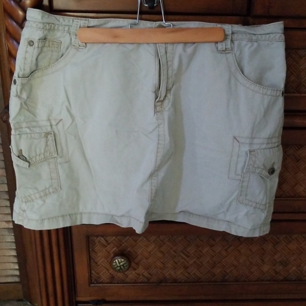 Skort
